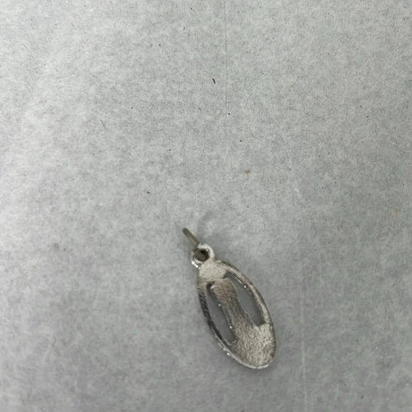 5/$25 VINTAGE 1979 TOPS Charm Pendant Silver Toned IRD-St.Louis - Picture 3 of 5